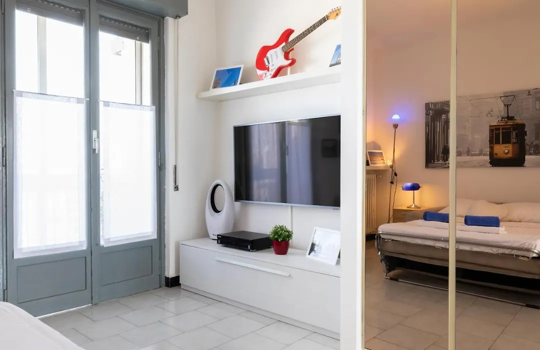 La Veranda - Bright Top Floor Apartment With Views Of The Madonnina-1