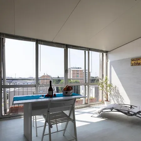 La Veranda - Bright Top Floor Apartment With Views Of The Madonnina-2