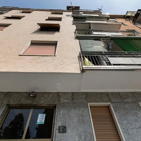 La Veranda - Bright Top Floor Apartment With Views Of The Madonnina-3